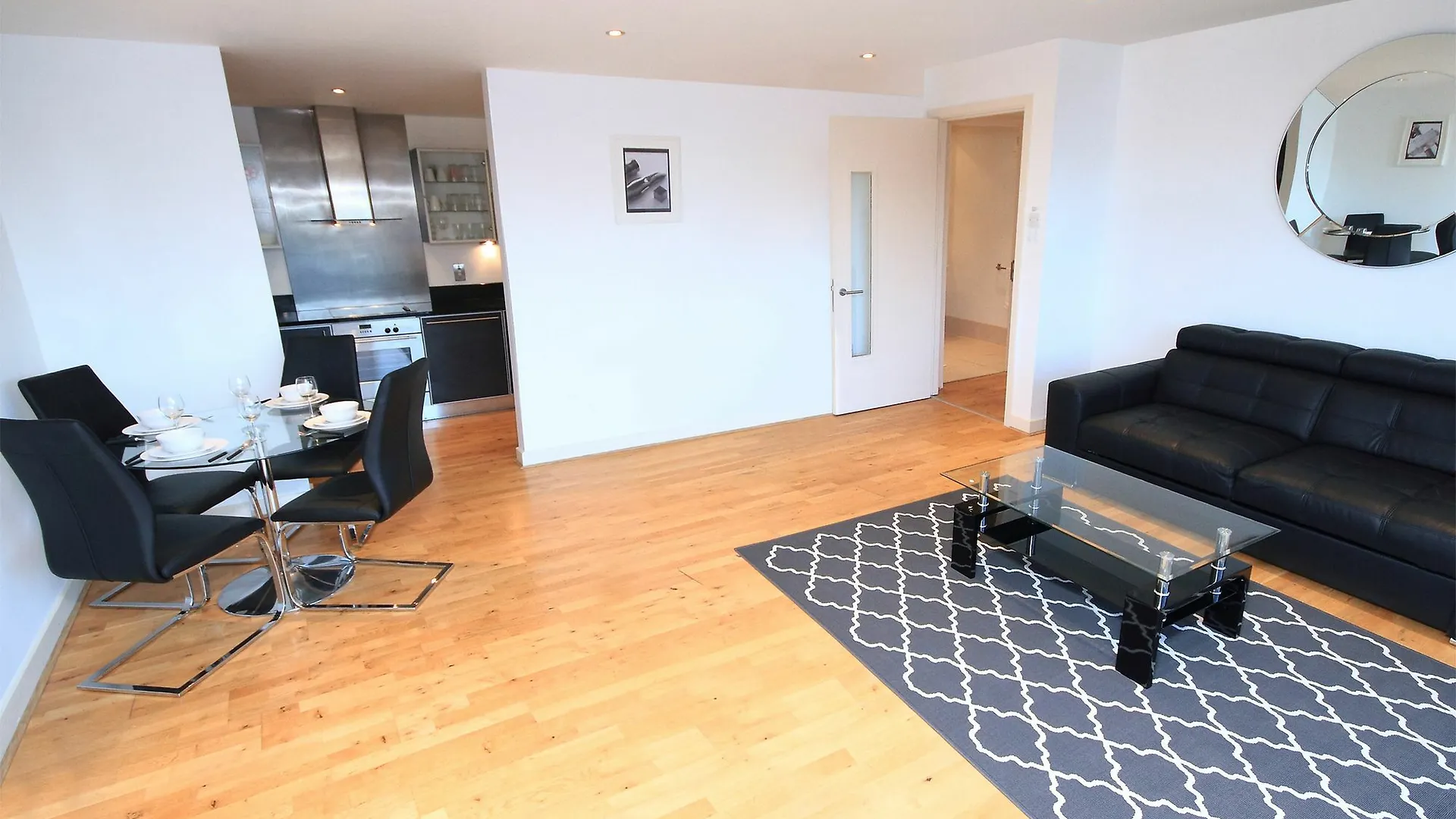 Апартаменты Magnificent Waterview Forbes Street Дублин Ирландия